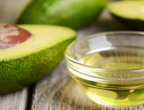 Как да използваме маслото от авокадо в борбата с акнето